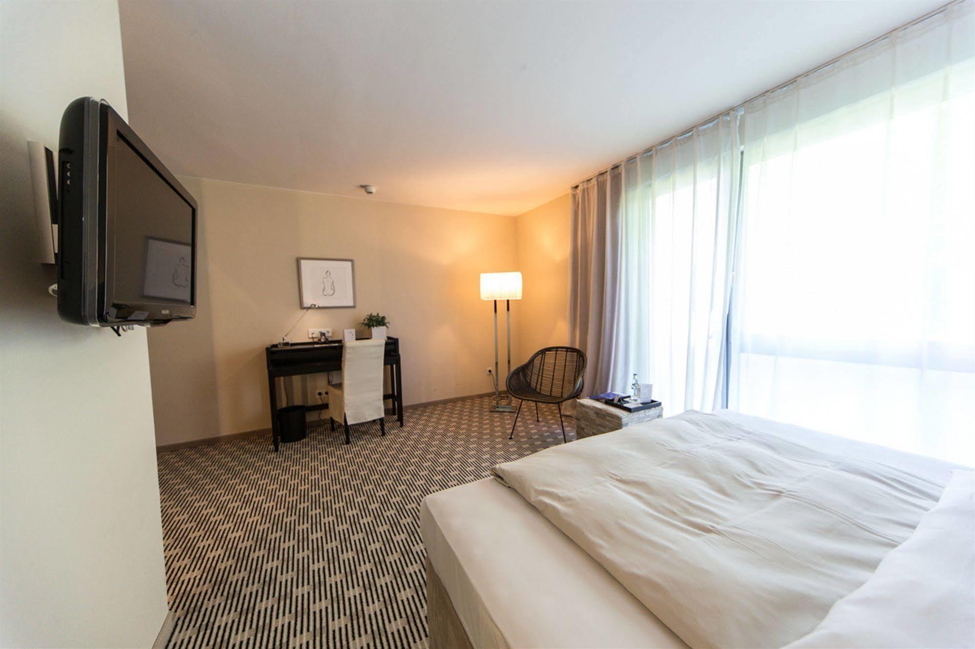 Seehotel Ketsch Schwetzingen Extérieur photo